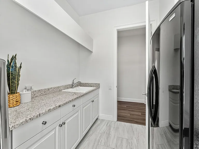 3638 Lake Adelaide Pl — Photo 35