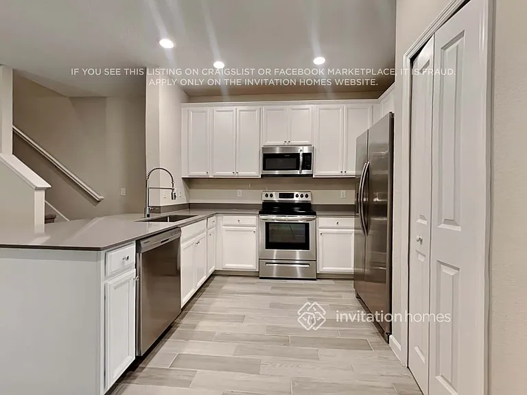 13270 Shore Grass Dr — Photo 6
