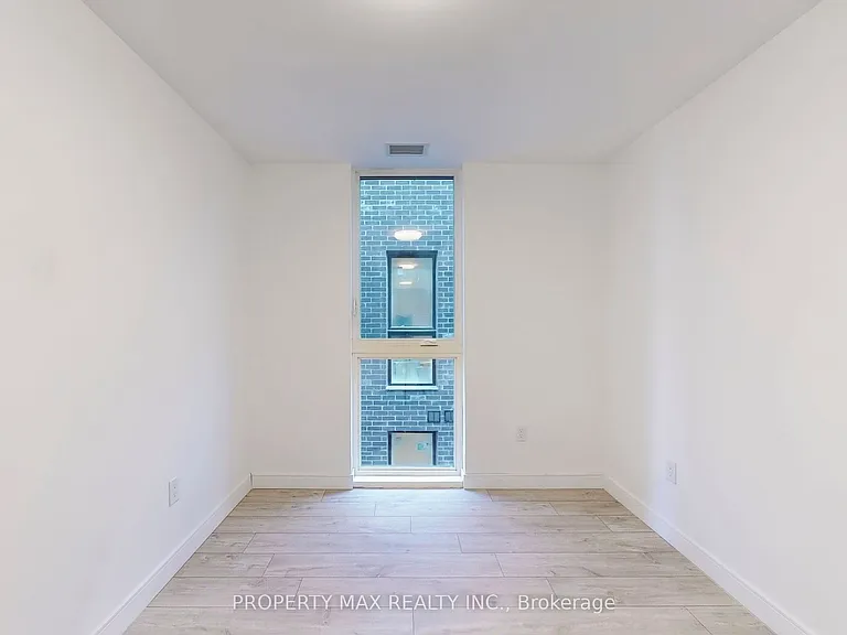 170 Clonmore Dr #9 — Photo 24