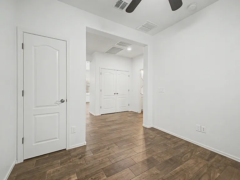 2694 E Runaway Bay Pl — Photo 14