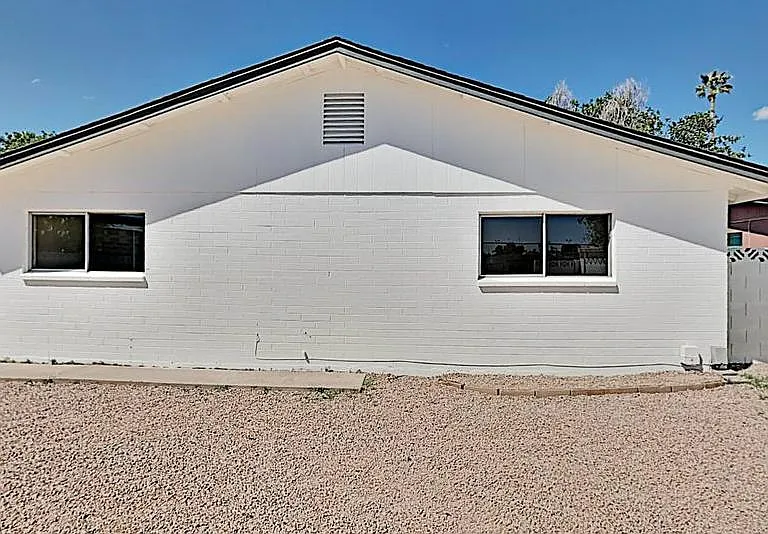 1867 E Alameda Dr — Photo 3