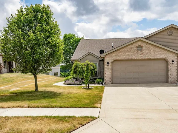 313 S Pumpkin Ridge Ct, Columbia City, IN 46725