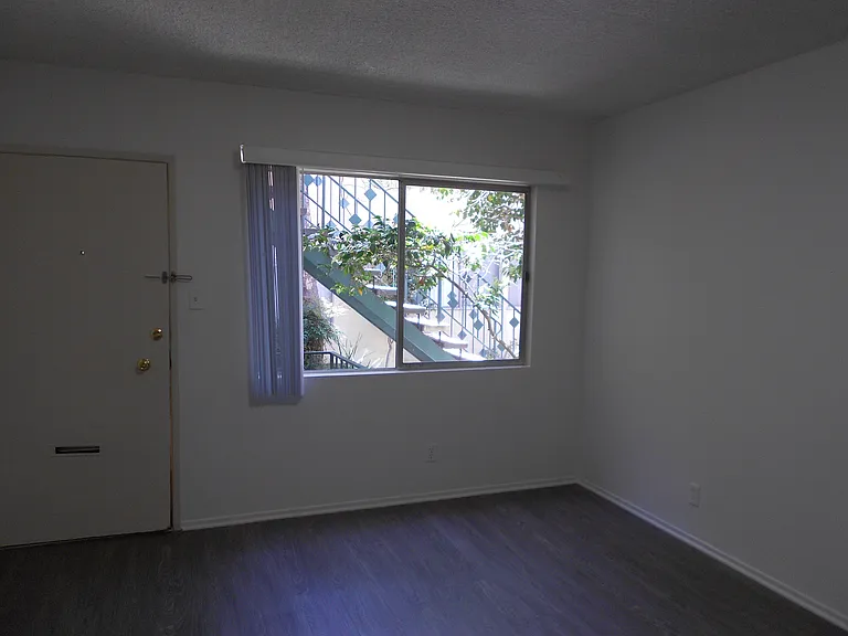 3721 Midvale Ave #4 — Photo 6