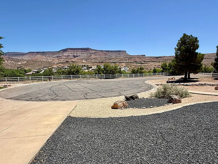 1425 S Staghorn St — Photo 37