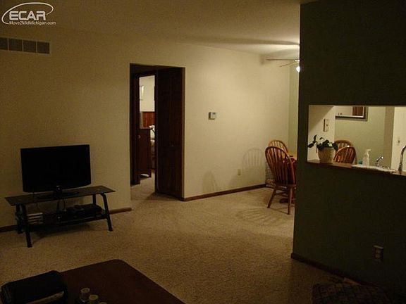 5th image of 1140 Leisure Dr