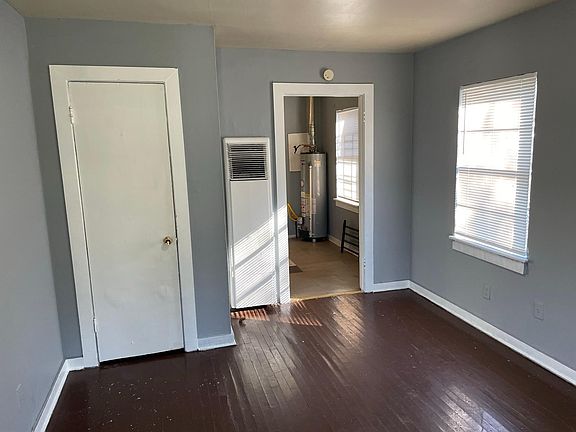 4th image of 1698 Gaither St #1