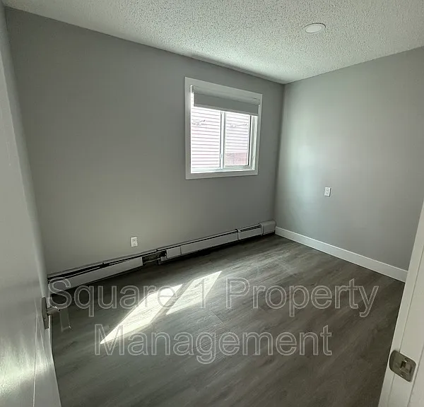 8503 99th St NW #202 — Photo 3