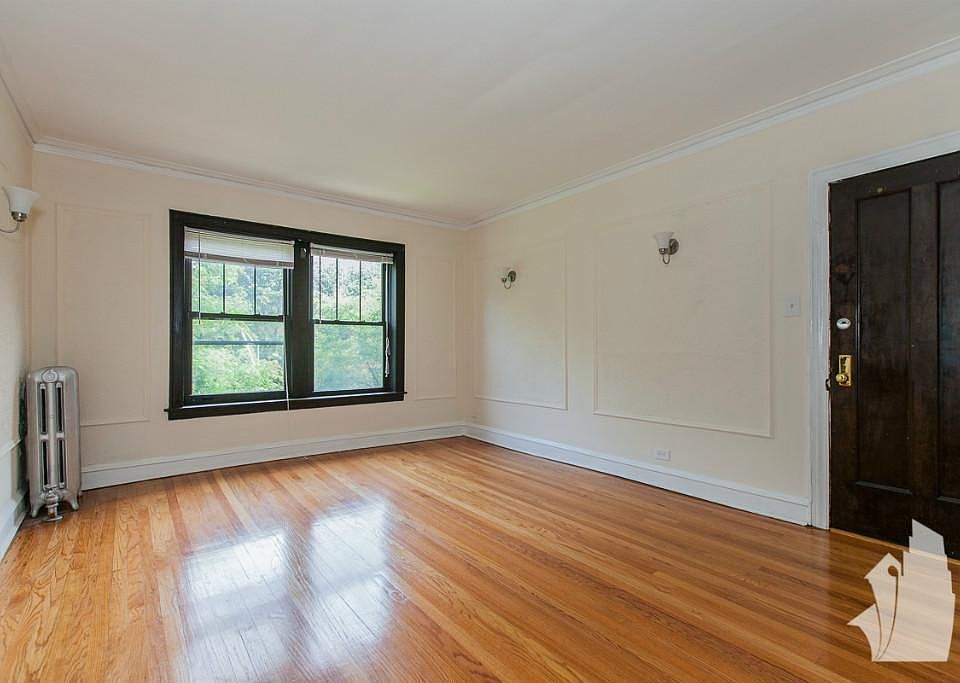1st image of 4604 N Winchester Ave #4600-2H