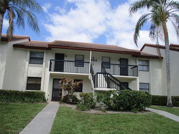 3rd image of 22053 Palms Way APT 203