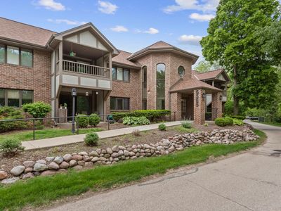 6565 North Green Bay AVENUE #106, Glendale, WI, 53209