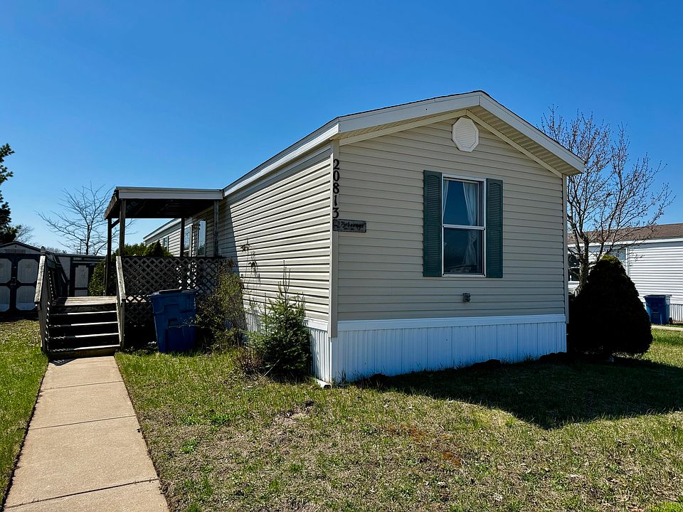 1st image of 20813 Grandville Rd #214