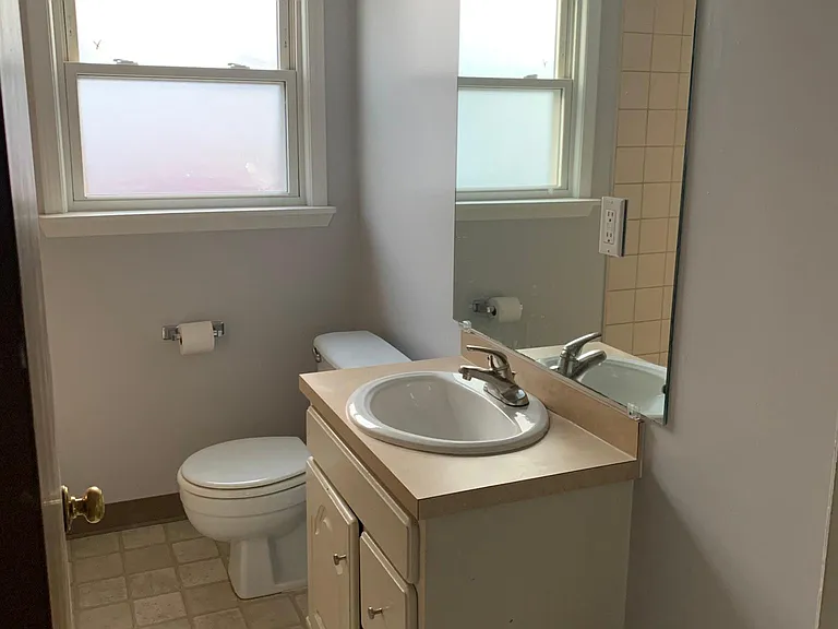 11830 Beech Daly Rd — Photo 4