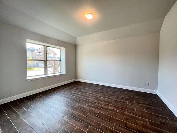 5th image of 1241 Tiana St