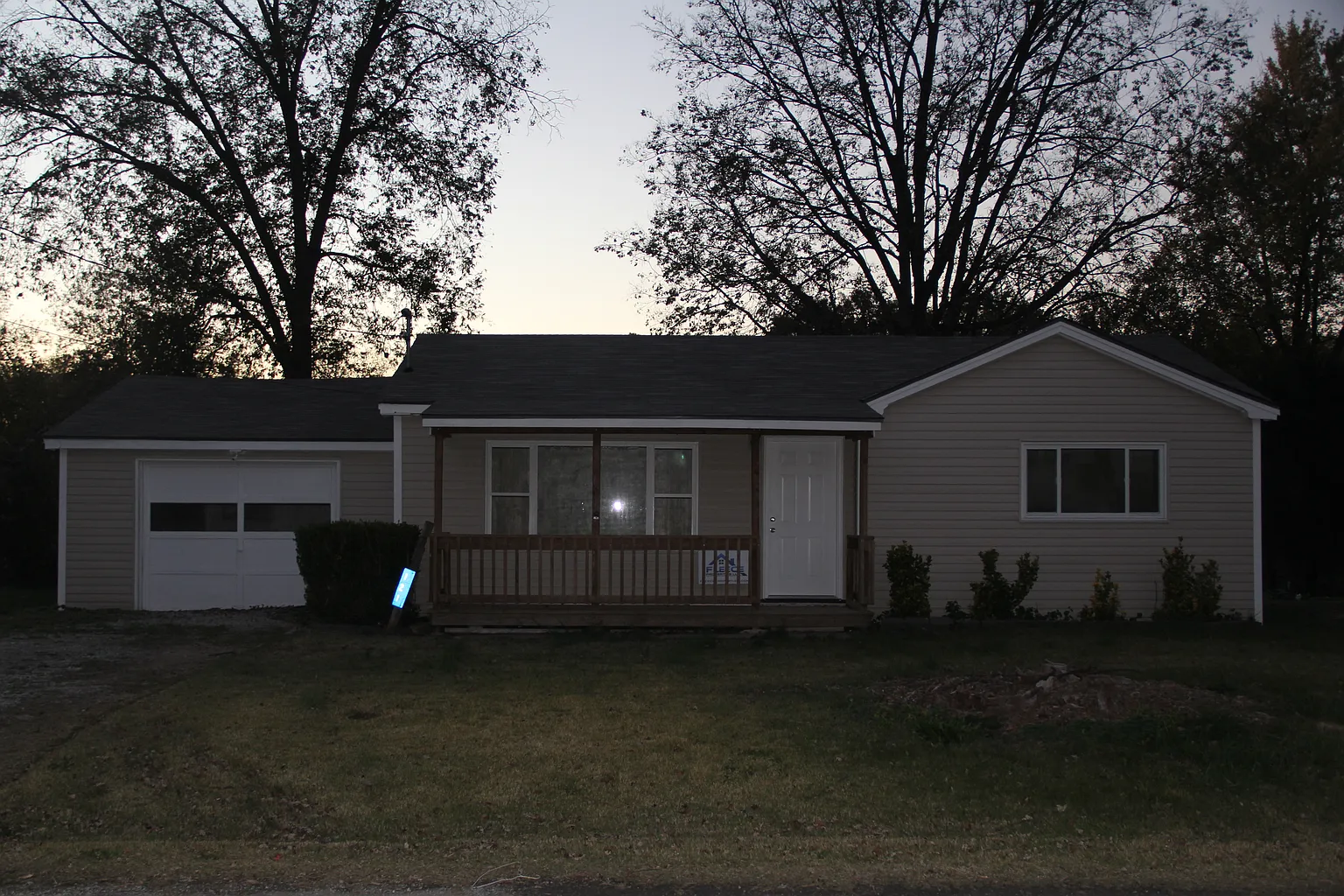 121 Cascade Dr photo 1