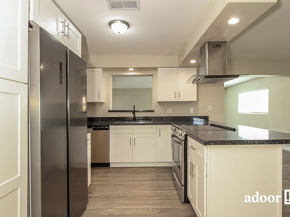 3rd image of 4112 W Gardenia Dr