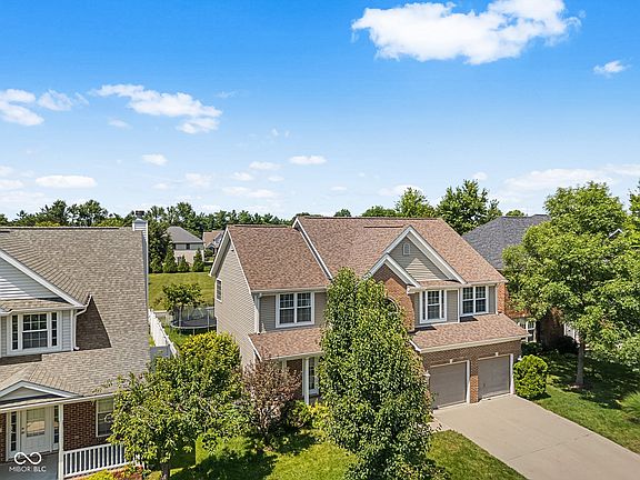 3rd image of 2448 Wyndham Pl S