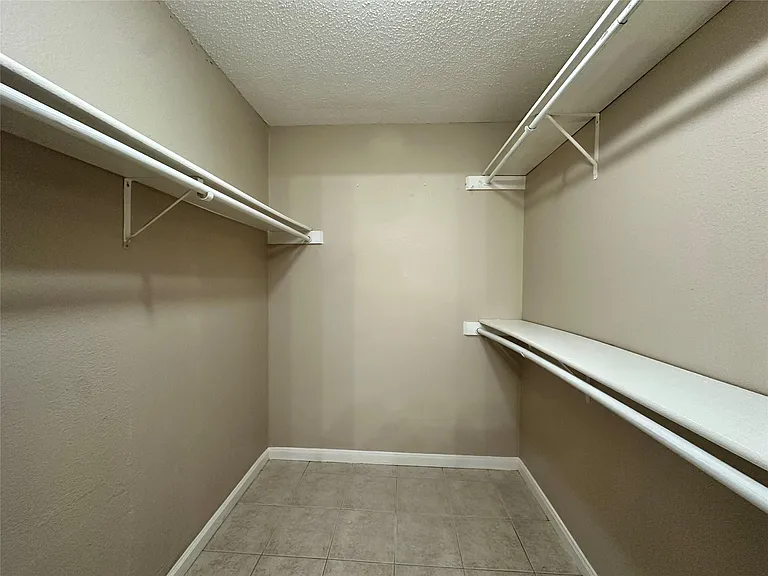 1611 Onion Creek Village Dr #A — Photo 19