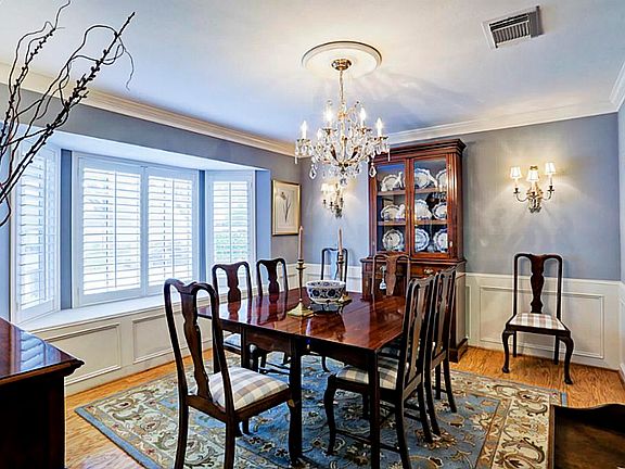 5th image of 11627 Manor Park Dr