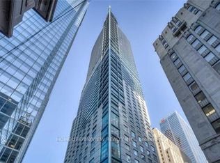 70 Temperance St #3907, Toronto, ON M5H 0B1