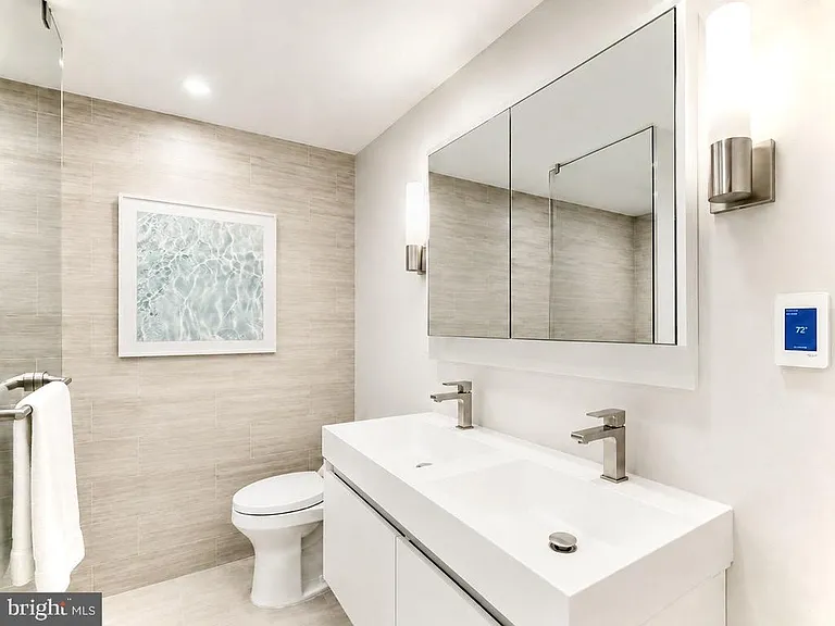 2153 California St NW #1 — Photo 13