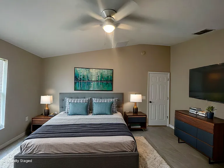 568 Finch Ct — Photo 6