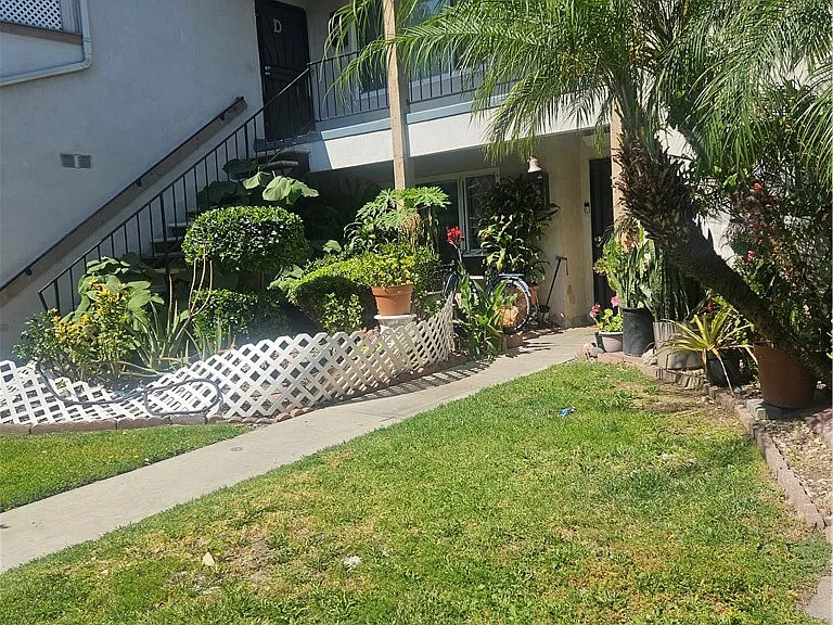 2546 E Park Ln — Photo 17