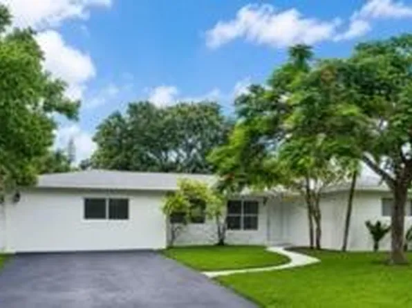 3112 SE 1st Pl, Boynton Beach, FL 33435