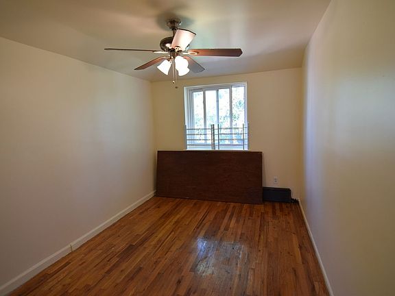 4th image of 16205 45th Ave #3