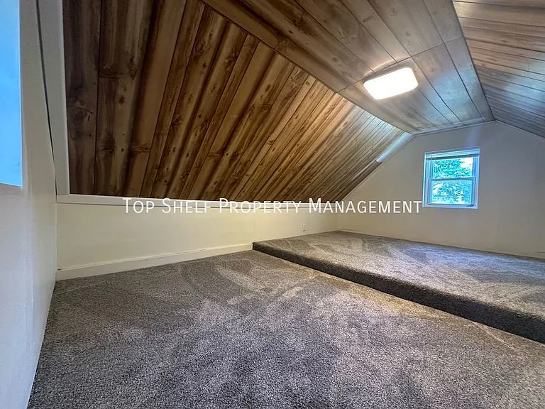 1629 Capitol Ave — Photo 9