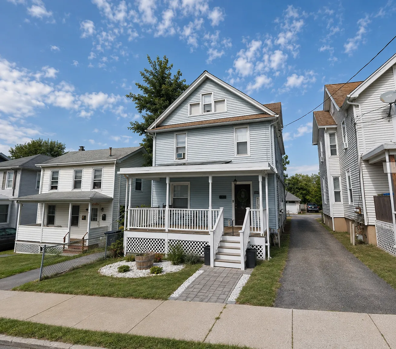 2 bed, $2,000 — Photo 1