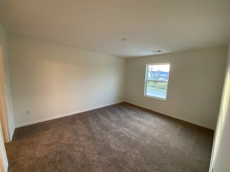 2756 Amberwood Dr — Photo 18