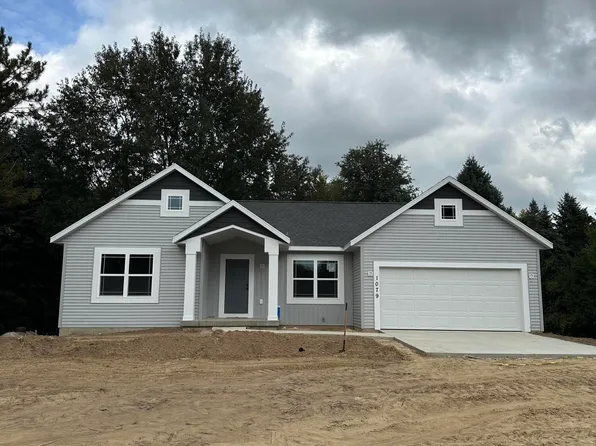 1079 15th St, Otsego, MI 49078