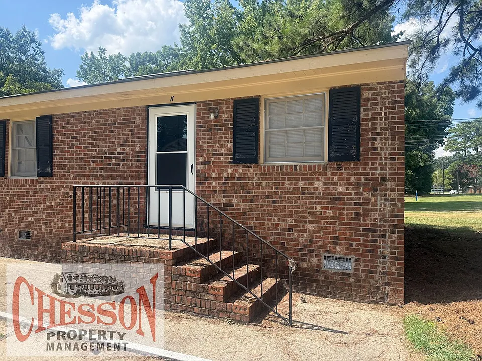 504 Pickett St SW