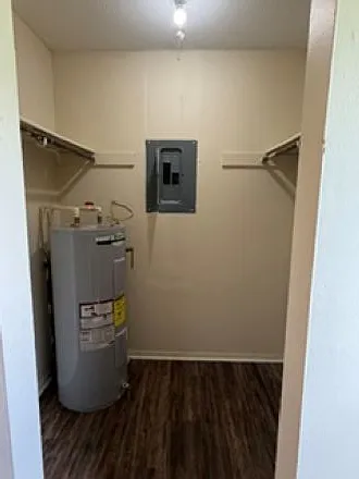 1000 E Williams St #8 — Photo 5