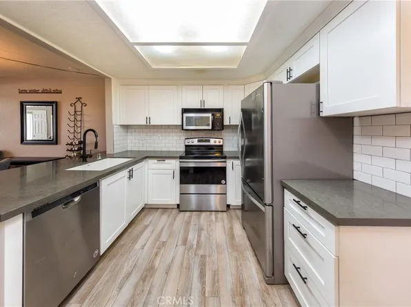 23212 Kimmore Ter, Santa Clarita, CA 91355