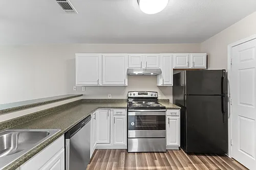 516 Hollyhock St Photo 1