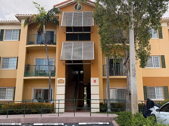3rd image of 7280 NW 114th Ave APT 305