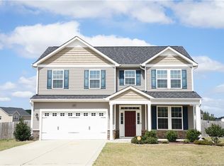 6804 Hunters Den Rd, Hope Mills, NC 28348