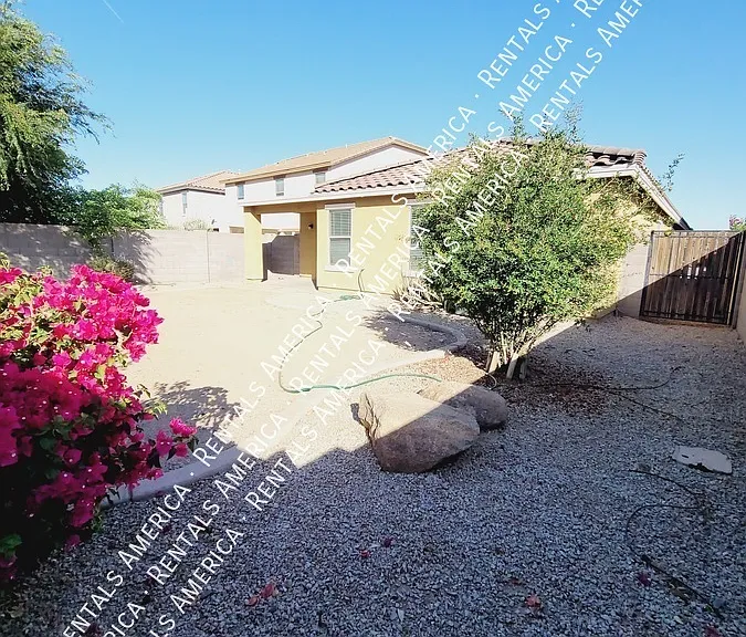 776 E Cowboy Cove Trl — Photo 23