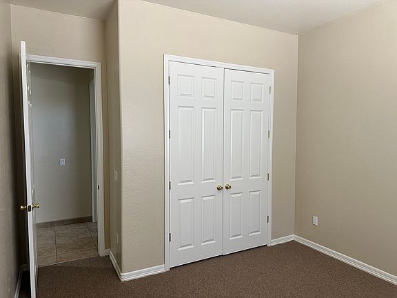5th image of 2828 E Roeser Rd