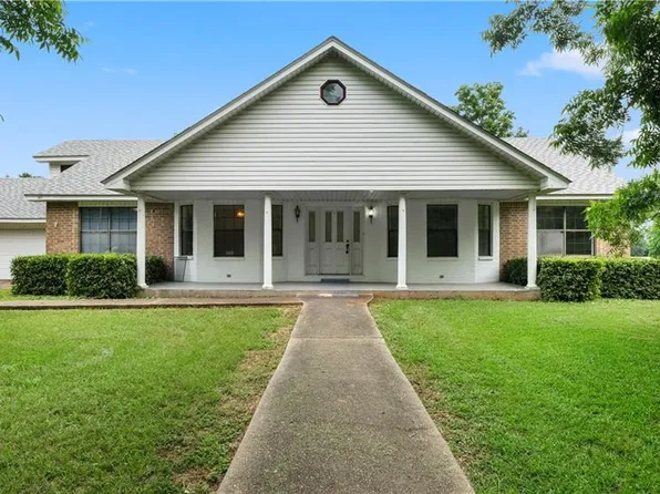 28 Rifle Range Rd, Pineville, LA 71360