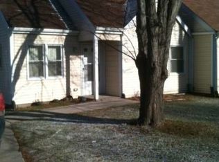 4901 Meredith Dr, Des Moines, IA 50310