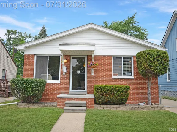 310 W Sonoma Ave, Hazel Park, MI 48030
