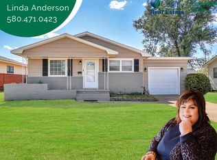 1019 N Spurgeon St, Altus, OK 73521