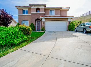 38600 Louise Ln, Palmdale, CA 93551