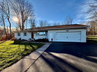 4735 Farnsworth Rd, Marion, NY 14505