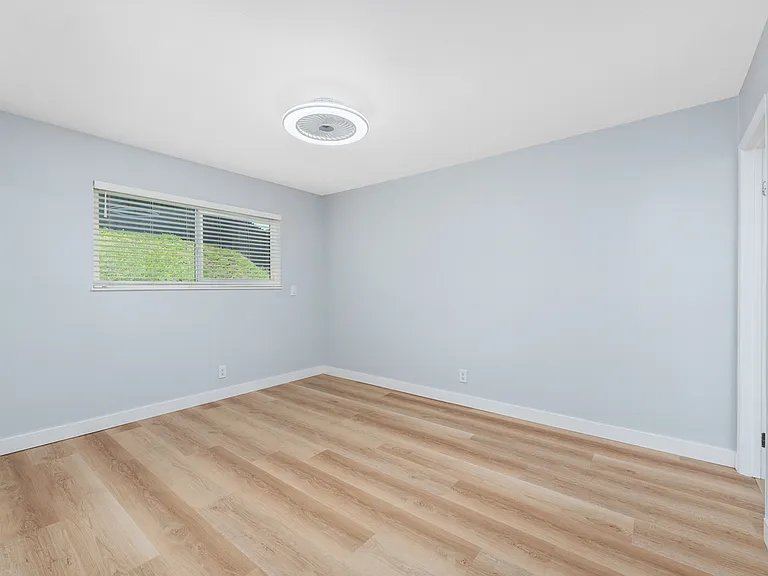4048 Marzo St — Photo 12