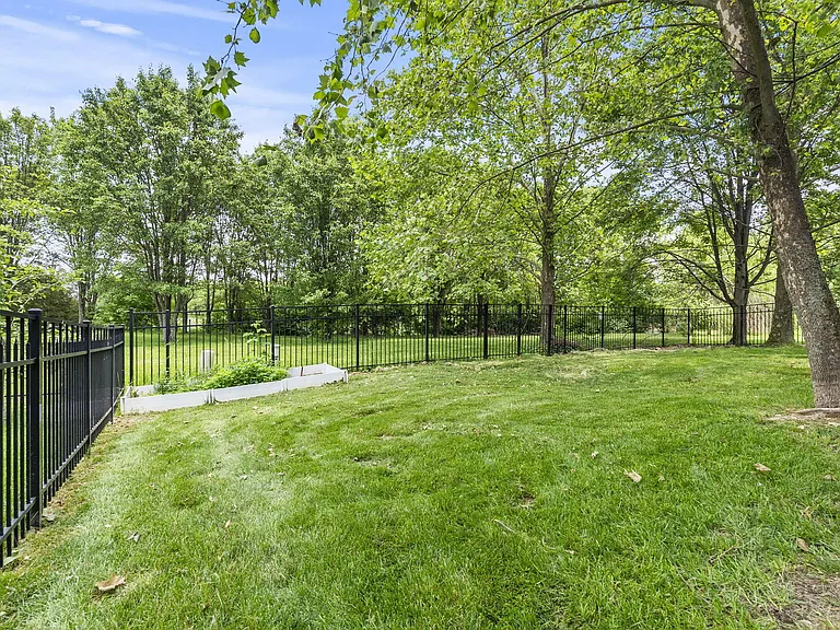 777 Maidencane Dr — Photo 32