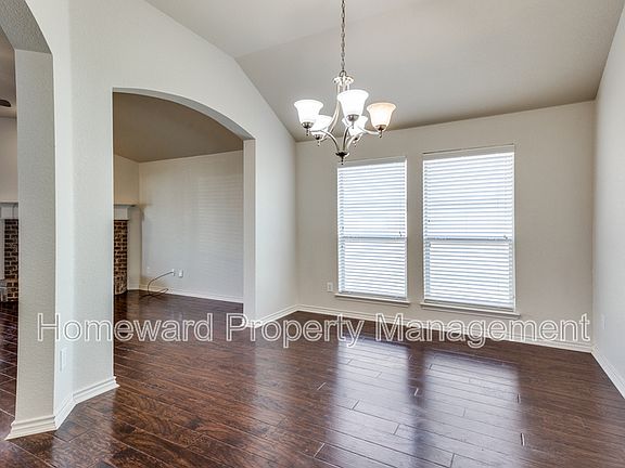 2nd image of 432 Brookhollow Ln
