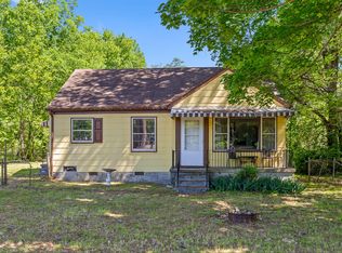 591 W Cloud Springs Rd, Rossville, GA 30741